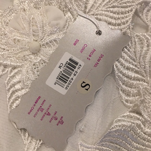 Pretty Angel White Dress S, sheer with Embroidery - Picture 8 of 11